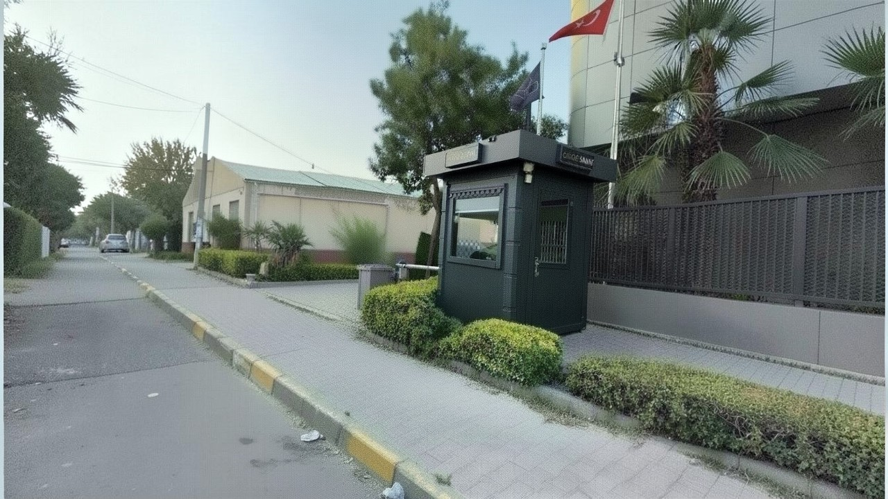 Bekçi Kulübesi